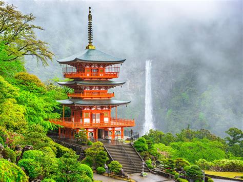 beautiful places in japan.
